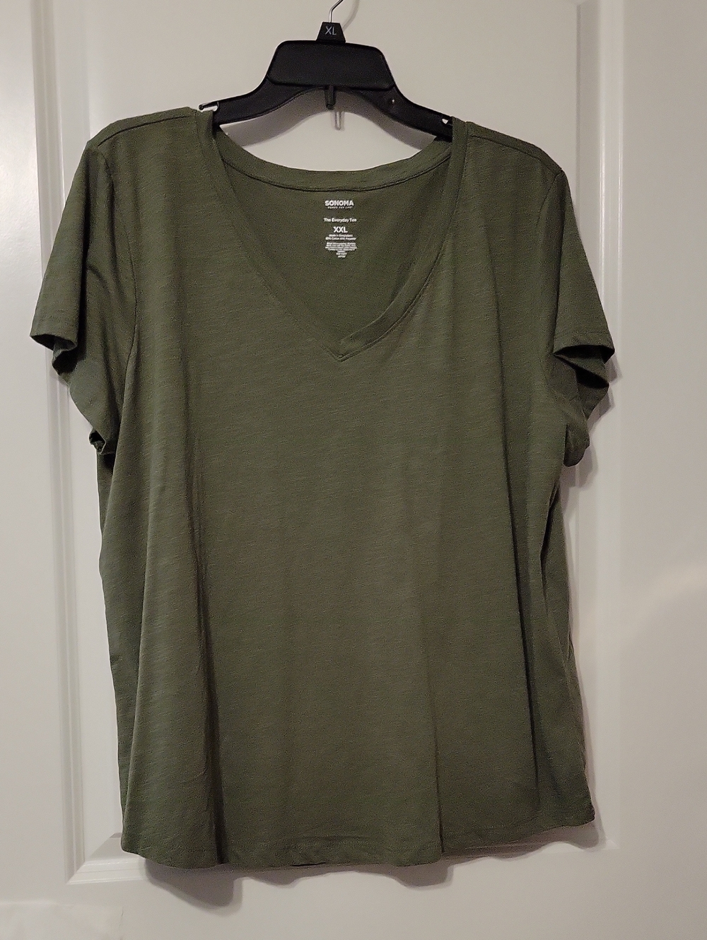 Sonoma Women's Army Green, V-Neck, "The Everyday Tee" XXL, S/S, Like New.